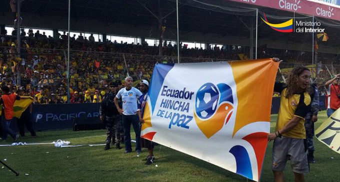 “Ecuador es un hincha de la paz” busca eliminar la violencia en los estadios de fútbol