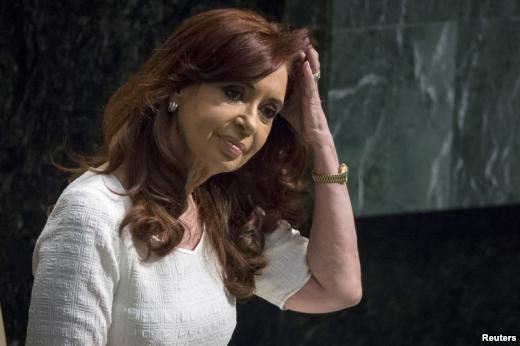 Cristina Fernández procesada por asociación ilícita y fraude
