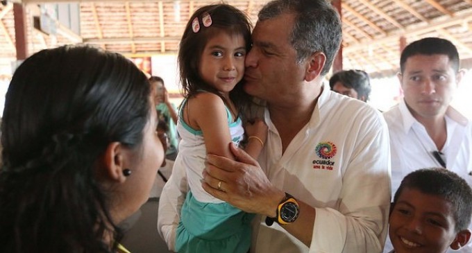 Presidente Rafael Correa invita a la ciudadanía ecuatoriana a visitar Esmeraldas