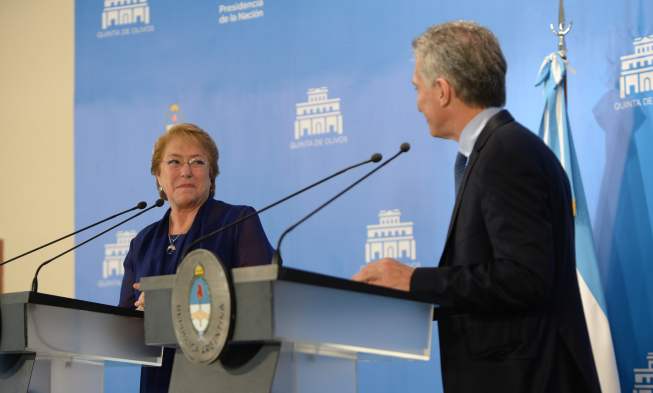 CHILE: Presidenta Bachelet en Argentina: “Hemos trabajado muy fuertemente mirando cómo potenciamos el desarrollo de nuestras regiones y nuestras provincias”