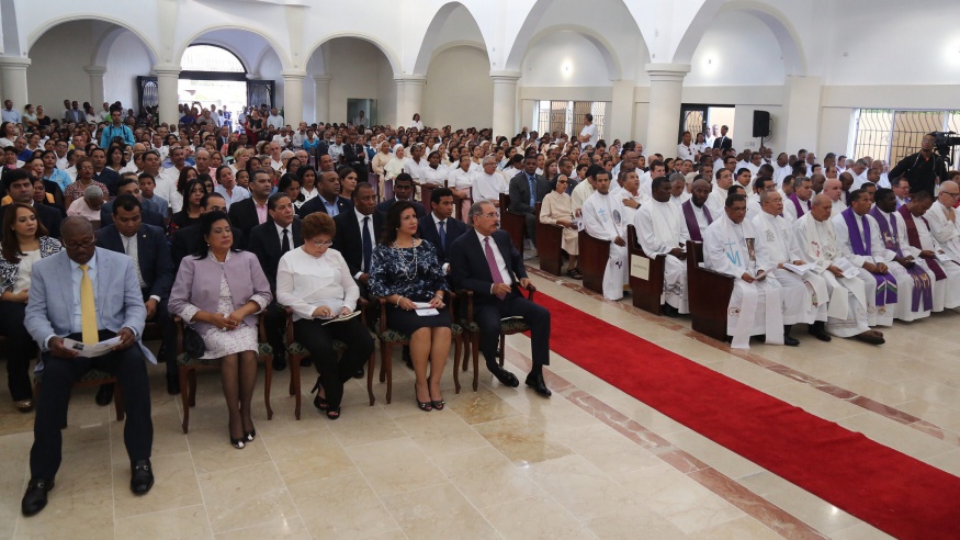 REPÚBLICA DOMINICANA: Presidente asiste a misa por creación Vicaría Episcopal Territorial Santo Domingo Este