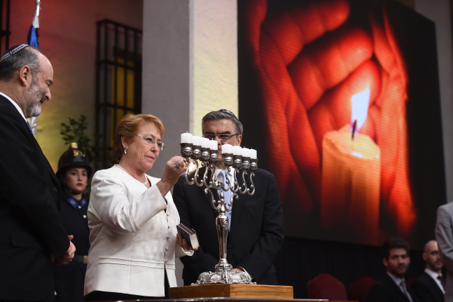 Bachelet: “Esta nueva celebración de Janucá es un momento propicio para renovar nuestro compromiso con los valores que hacen posible la vida en común”