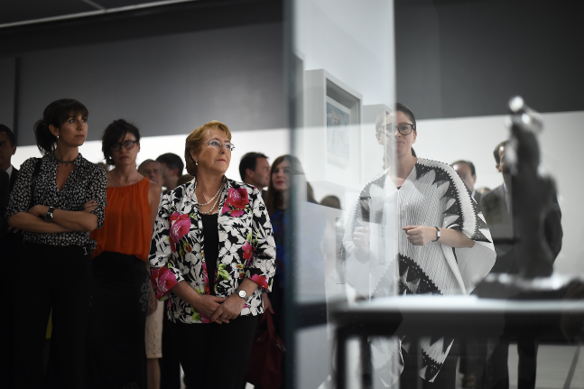 Bachelet inaugura exposición sobre Picasso