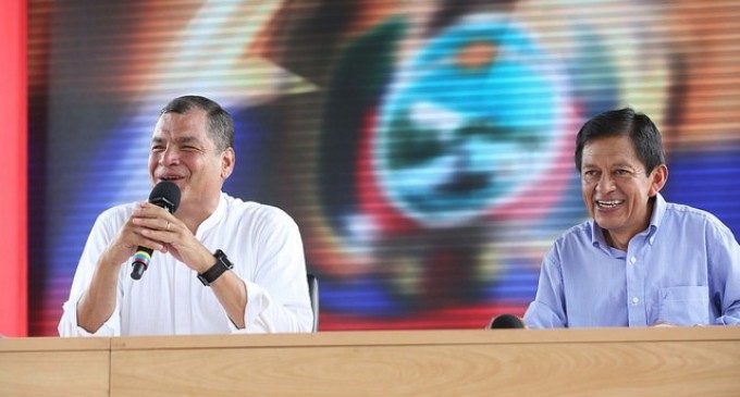 Presidente Correa subasta obsequio que recibió en Cuba