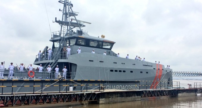 Primera lancha guardacostas construida por Astinave EP fue entregada a la Armada Nacional