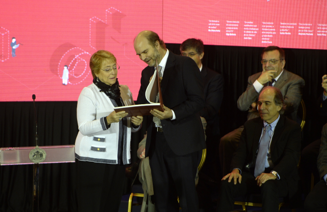 Bachelet destaca que “Chile tomó la decisión de abordar con seriedad la contribución de las ciencias, tecnología e innovación en nuestro desarrollo”