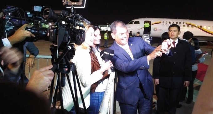 Presidente Correa llega a Buenos Aires en su última visita al exterior como Mandatario