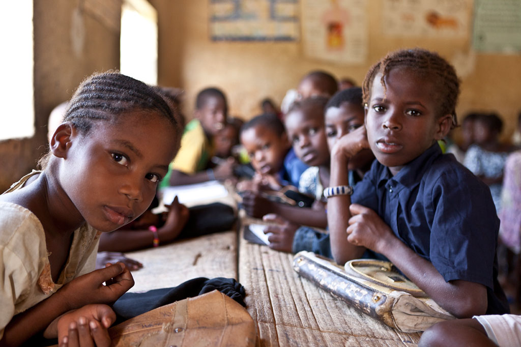 La ayuda a la educación disminuye por sexto año consecutivo: UNESCO