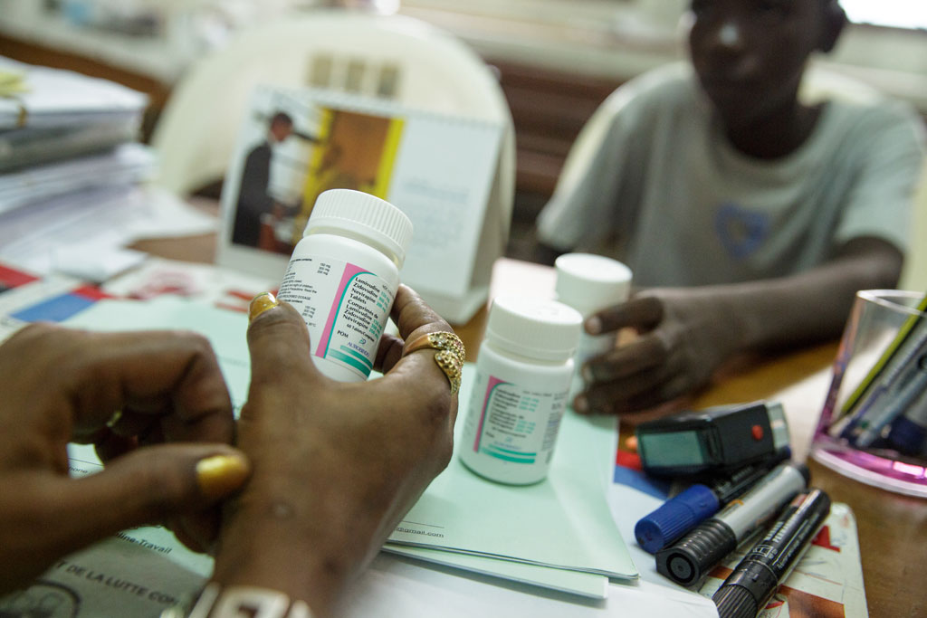 El combate al VIH/SIDA avanza, pero falta financiamiento