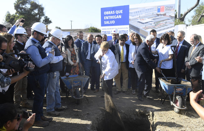 Presidenta Bachelet dio inicio a las obras del futuro Hospital Claudio Vicuña de San Antonio
