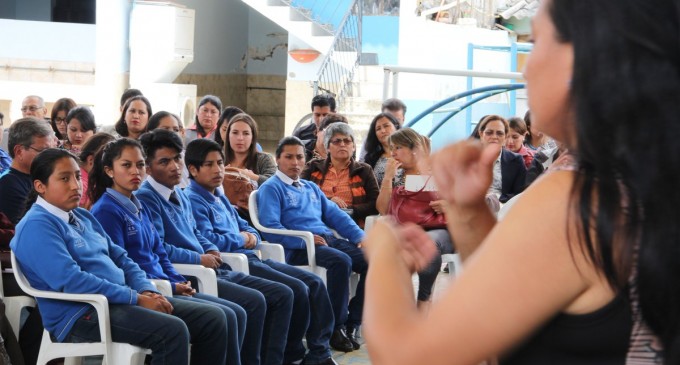 En Ibarra se fomenta el aprendizaje de lengua de señas
