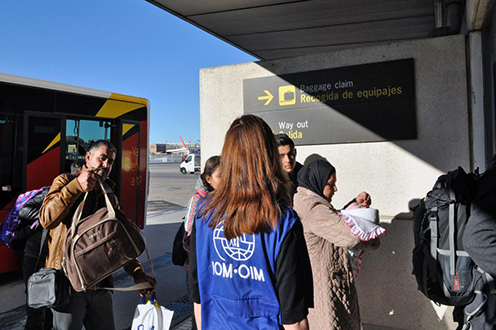13/02/2018. Llegan a España 17 refugiados eritreos en cumplimiento del programa de reubicación de solicitantes de asilo
