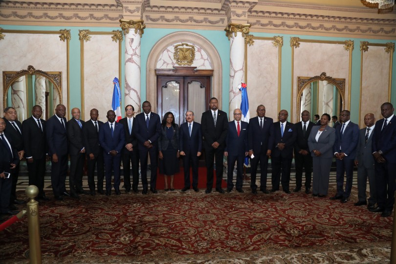 REPÚBLICA DOMINICANA: Danilo Medina recibe visita de cortesía delegación Senado y Cámara de Diputados de Haití
