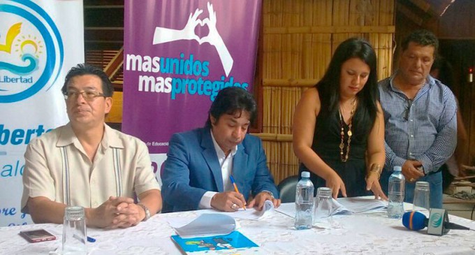 Cinco millones se invierten para mejorar le educación en el cantón Santa Elena