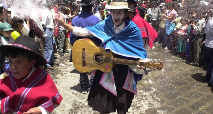 Carnaval de Guaranda: una fiesta de sabor, color y alegría que espera a miles de visitantes