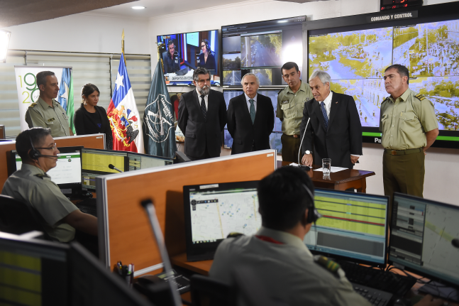 CHILE: Presidente Piñera y General Director despliegan operativo preventivo de 15 mil Carabineros a nivel nacional
