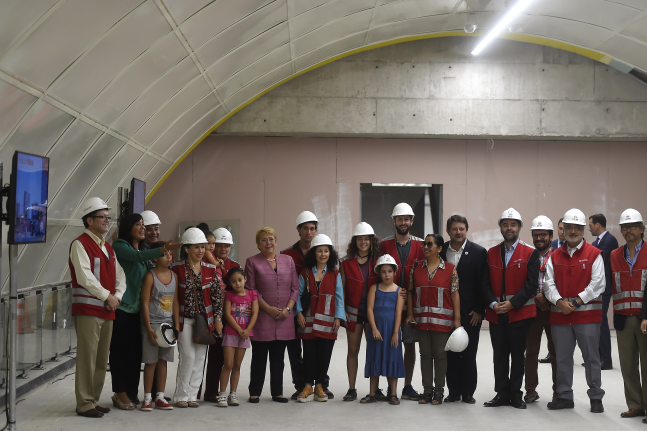 Bachelet visita obras de la futura Línea 3 del Metro de Santiago