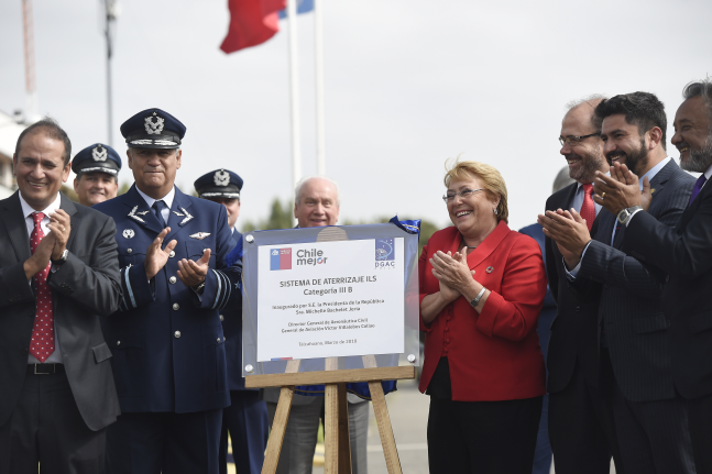 Presidenta Bachelet inaugura nuevo sistema de aproximación de precisión y aterrizaje del aeropuerto Carriel Sur de Concepción