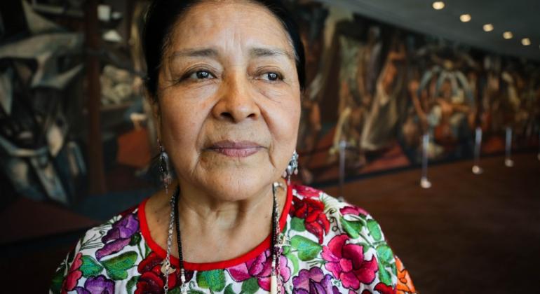 Otilia Lux de Coti es una activista maya k'iché de Guatemala. Fue una de las investigadoras de la Comisión para el Esclarecimiento Histórico de las violaciones de derechos humanos y los actos de violencia durante el conflicto armado interno de Guatemala. 