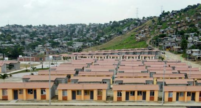 Miduvi entregará 164 viviendas a familias manabitas damnificadas por el terremoto