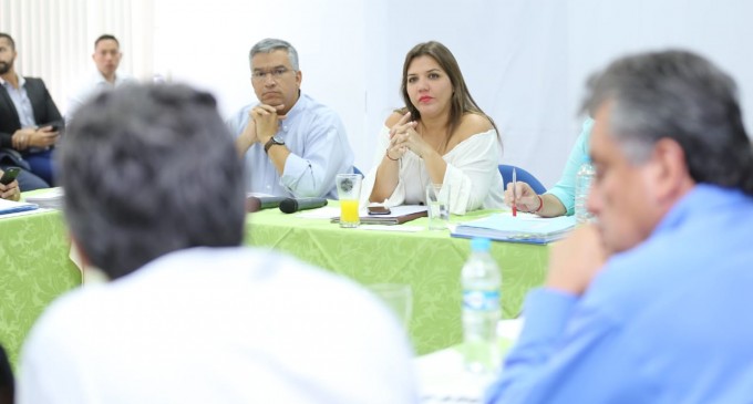 Vicepresidenta reiteró el compromiso del Gobierno para reactivar económicamente a Manabí y Esmeraldas