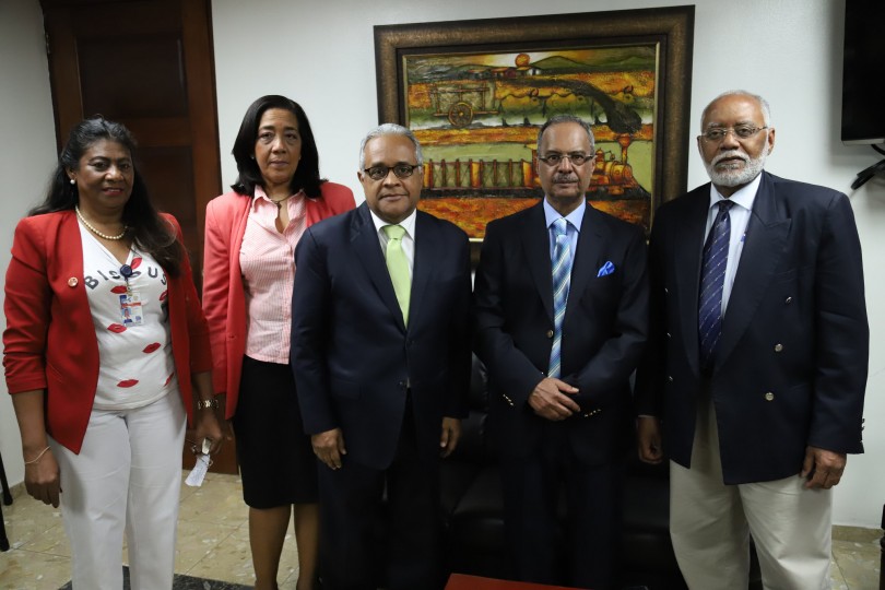 REPÚBLICA DOMINICANA: Rafael Sánchez Cárdenas, ministro de Salud Pública, en visita a presidente CMD, Wilson Roa: Trabajar en conjunto es fundamental
