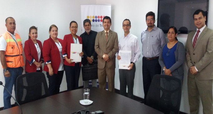 Suscripción de contrato colectivo beneficia a 1.200 colaboradores de Continental Tire Andina