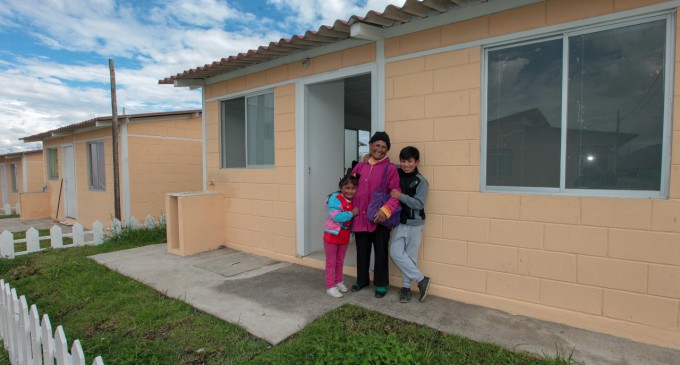 Más de 970 beneficiarios de Huarcay inauguraron sus viviendas