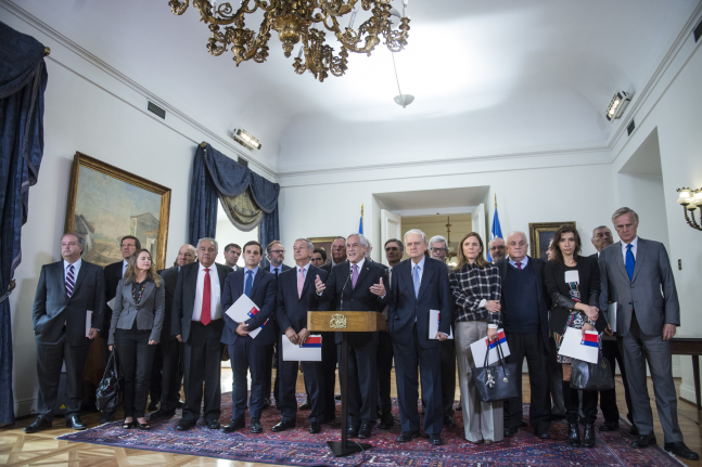 CHILE: Presidente Piñera encabeza equipo de trabajo por el Desarrollo Integral pidiendo eliminar todo tipo de discriminación o violencia contra las mujeres
