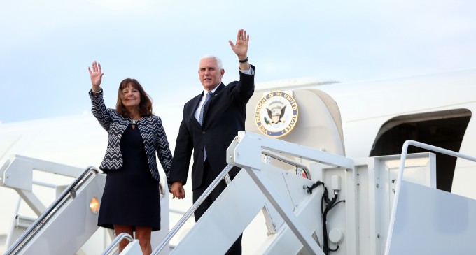 Vicepresidente de Estados Unidos arriba a Ecuador para una visita oficial de dos días