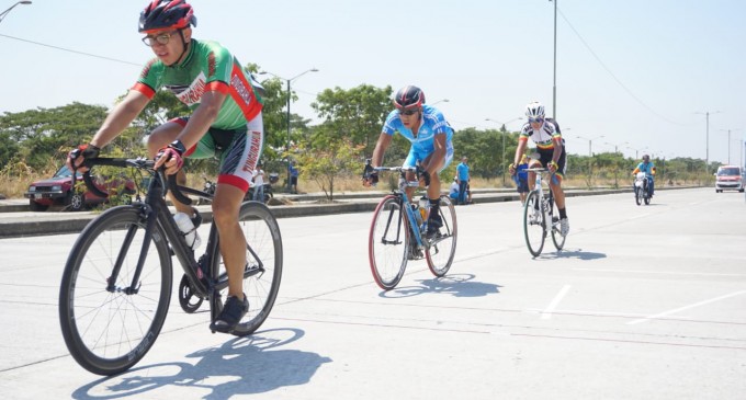 Guayas se queda con el primer puesto en el ciclismo juvenil