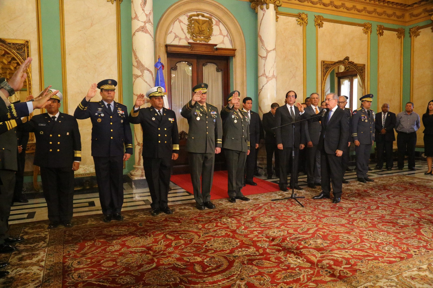 REPÚBLICA DOMINICANA: Presidente Danilo Medina juramenta mandos militares designados mediante decretos 315-18 y 316-18