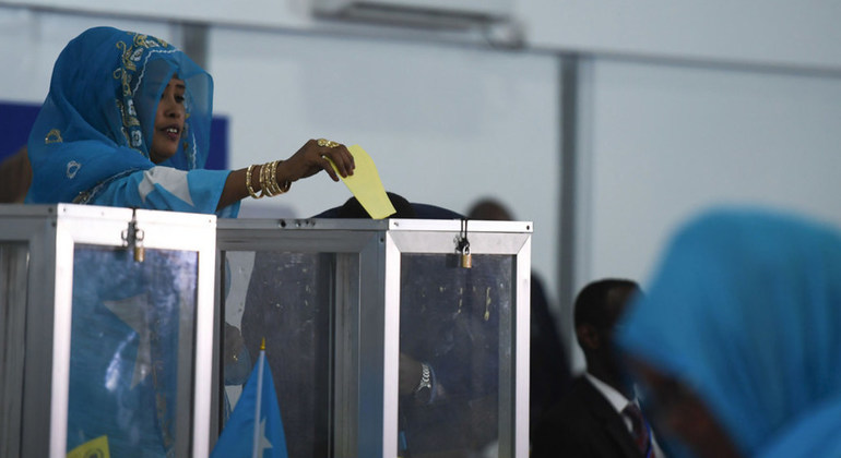 La ONU insta a adoptar el sufragio universal para las elecciones de 2020 en Somalia