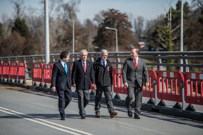 Presidente Piñera pone en marcha el Puente Cau Cau en Valdivia: Esta región ha demostrado a lo largo de su historia, una capacidad de resiliencia, que emociona e inspira