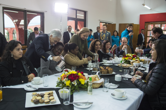 Presidente Piñera celebra Día de la Solidaridad en Santuario del Padre Alberto Hurtado: 