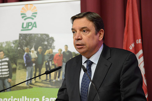 ESPAÑA: Luis Planas: La agricultura familiar supone el centro de la reforma de la PAC