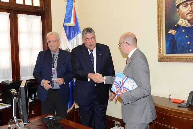 Ministro para Políticas de Integración Regional recibe visita de cortesía embajador Unión Europea; destacan relaciones con RD