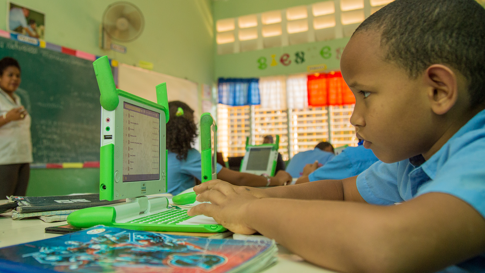 REPÚBLICA DOMINICANA: Una computadora por niño