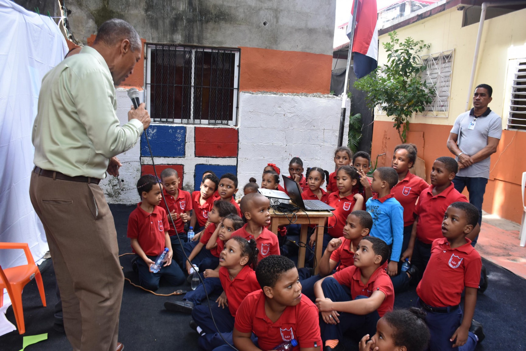 REPÚBLICA DOMINICANA: CAASD amplía su comunidad de Vigilantes del Agua; lleva programa Cultura del Agua a estudiantes del Colegio Puente de Esperanza