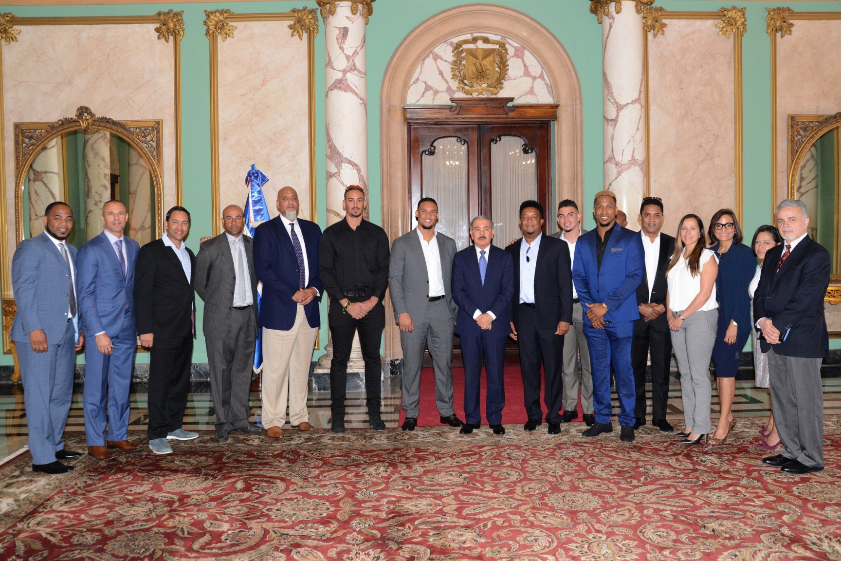 REPÚBLICA DOMINICANA: Danilo Medina recibe a comisión de Asociación de Jugadores de Béisbol de Grandes Ligas
