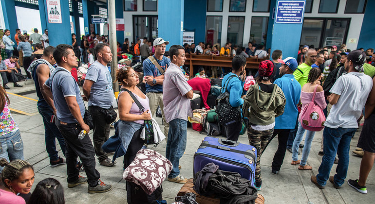 Venezolanos, caravana migrante... Las noticias del viernes