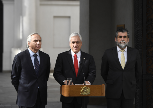 Presidente Piñera pide la renuncia del General Director de Carabineros
