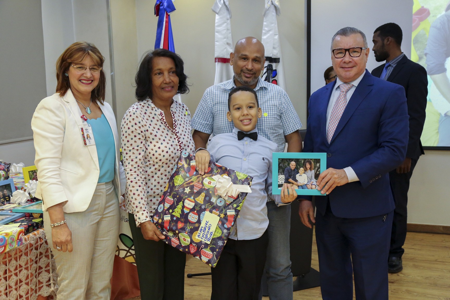 REPÚBLICA DOMINICANA: 34 niños y niñas del CAID completan su plan terapéutico; la familia crece y se elevan a 189 los egresados
