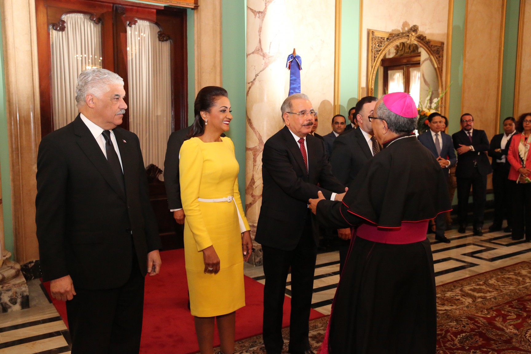 REPÚBLICA DOMINICANA: Presidente Danilo Medina y primera dama, Cándida Montilla, reciben saludos de Año Nuevo en Palacio Nacional