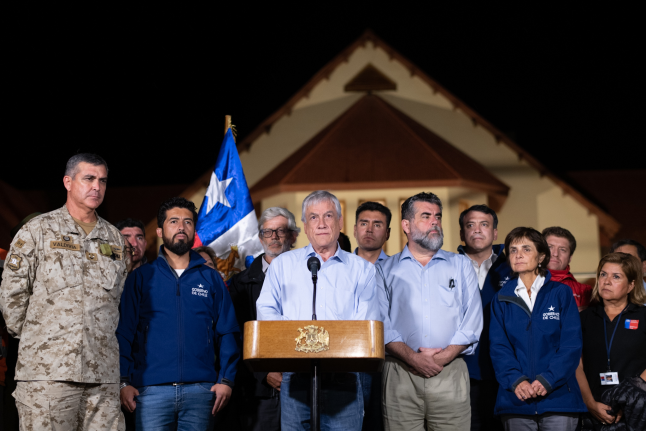 Presidente Piñera recorre Calama y anuncia medidas tras visitar zonas afectadas por lluvias: Nuestra primera prioridad es proteger las vidas humanas