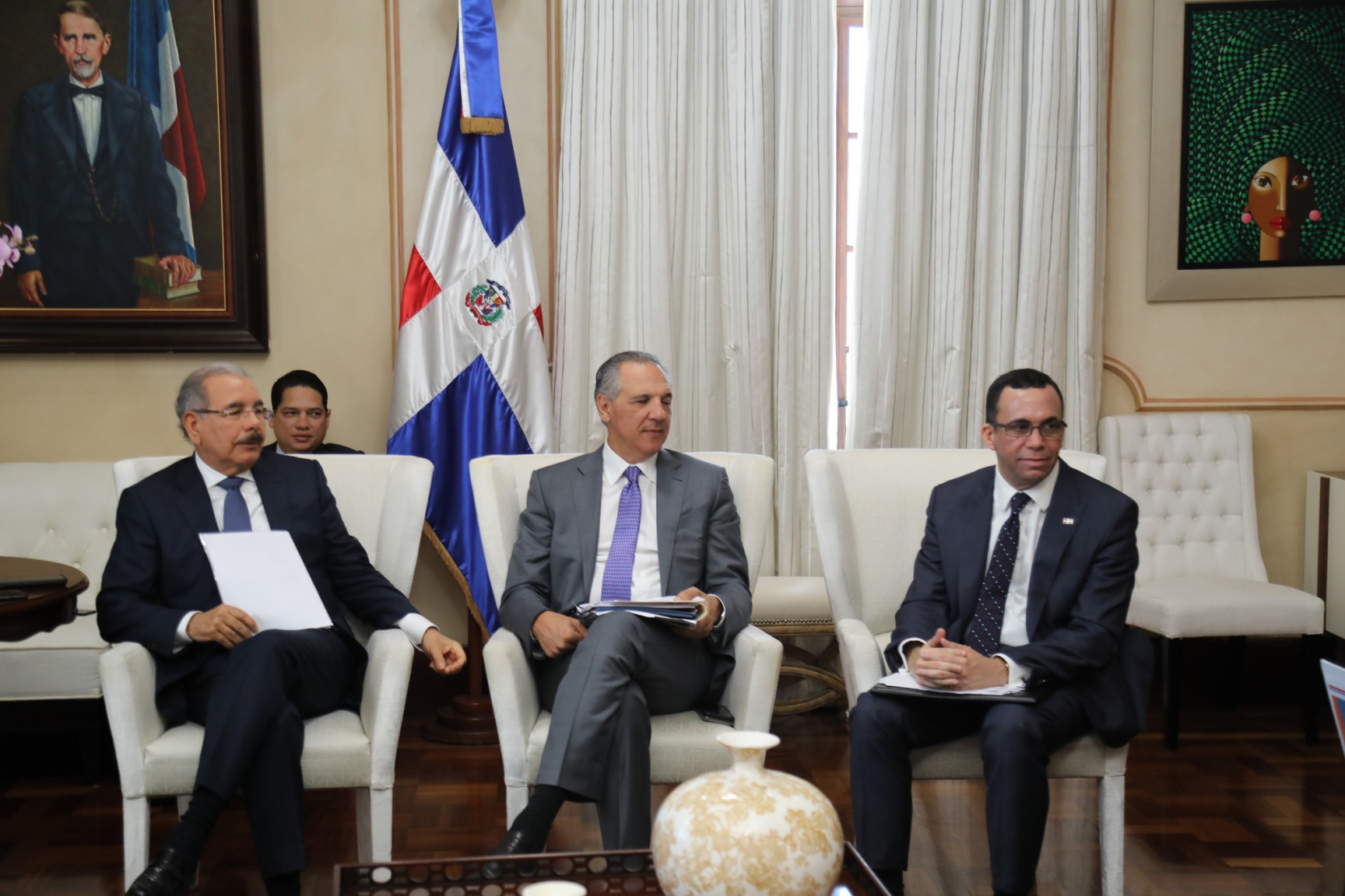 REPÚBLICA DOMINICANA: Presidente Danilo Medina pasa revista a construcción de escuelas y estancias infantiles