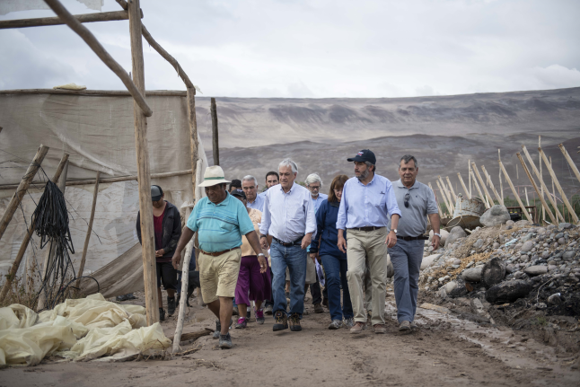 CHILE: Presidente Piñera recorre sectores de Arica afectados por temporal: Todos los chilenos estamos unidos para ayudarlos en estos momentos de adversidad
