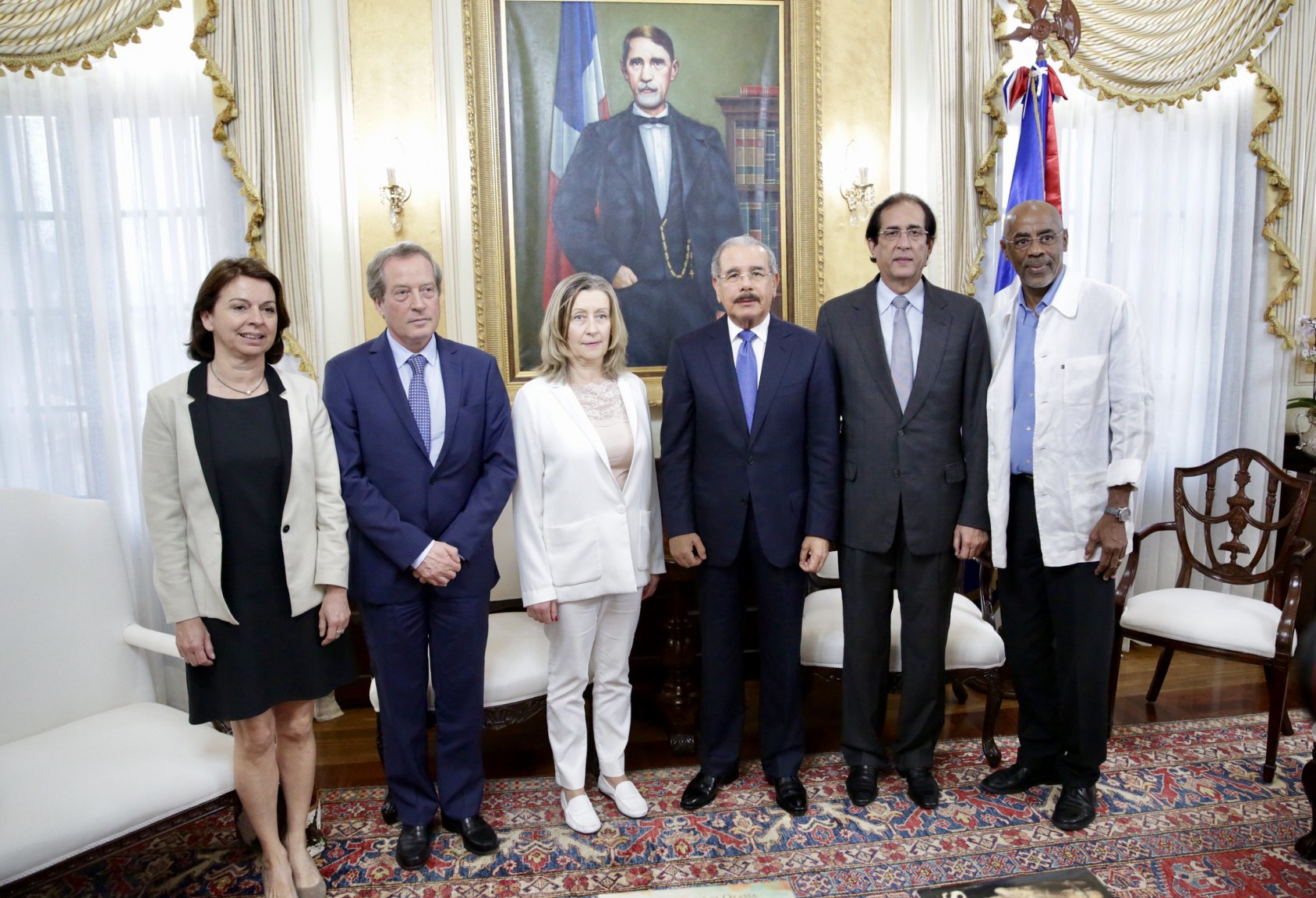 REPÚBLICA DOMINICANA: Presidente Danilo Medina recibe en Palacio Nacional a delegación Grupo de Amistad Francia-Caribe