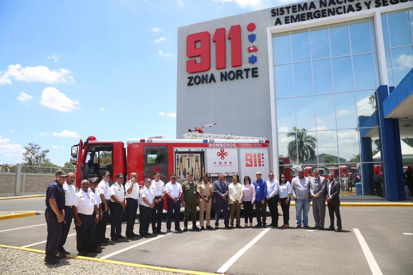 REPÚBLICA DOMINICANA: 911 entrega 27 camiones de bomberos a distintos poblados de Santiago, Zona Norte y el Distrito Nacional, donados por República de China