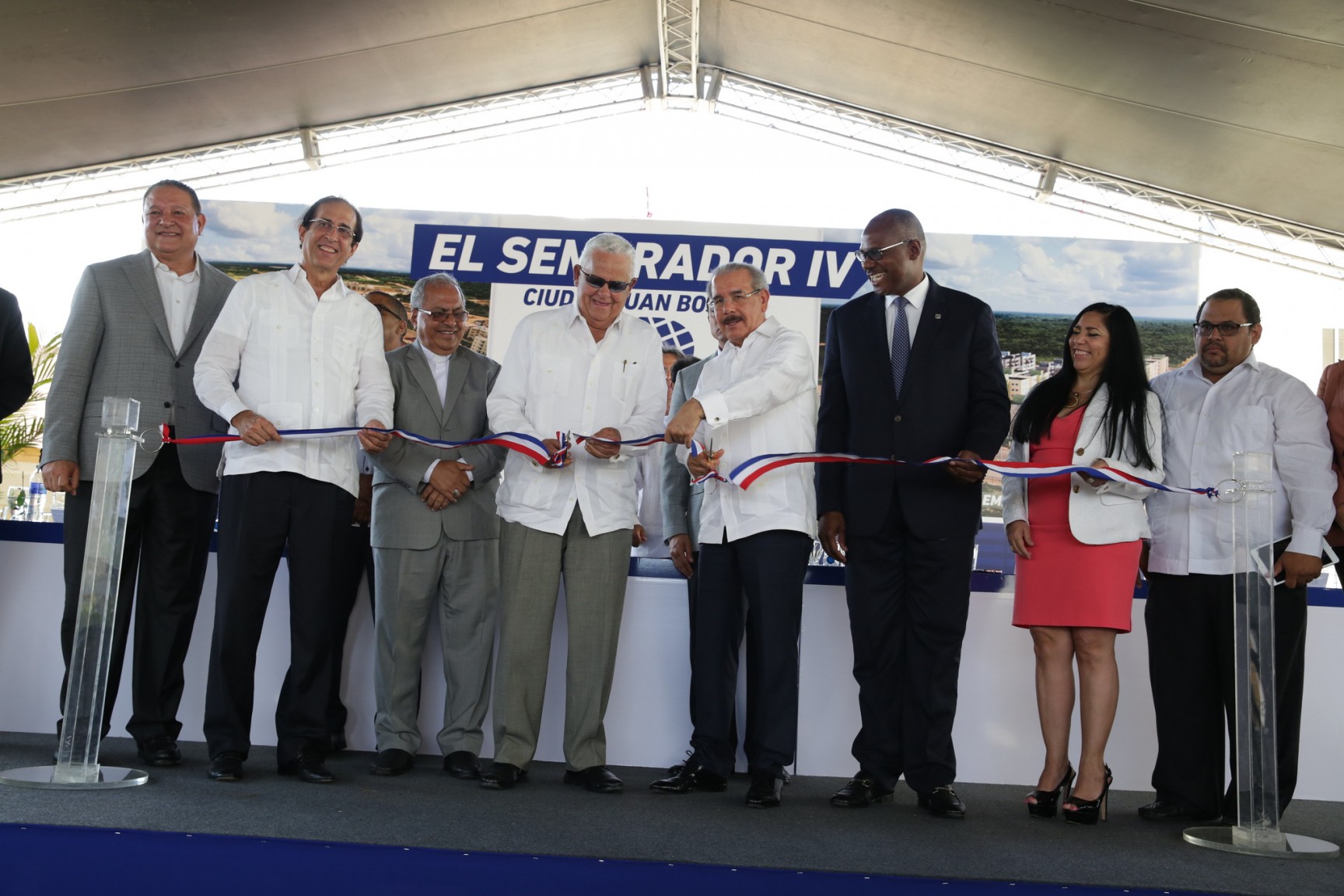 REPÚBLICA DOMINICANA: El Sembrador IV ofrece 464 apartamentos en Ciudad Juan Bosch. Danilo Medina asiste al acto
